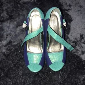 Women’s platform shoes